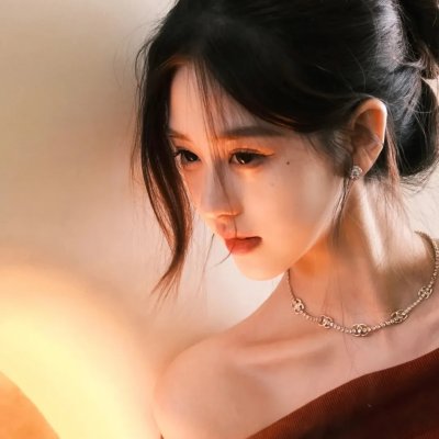 妈，亲一下
